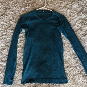 LULU LEMON long sleeve